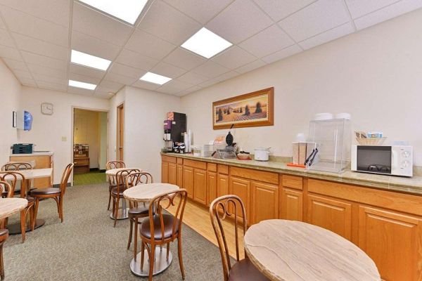 Hotel Econo Lodge Pierre (Fort Pierre)